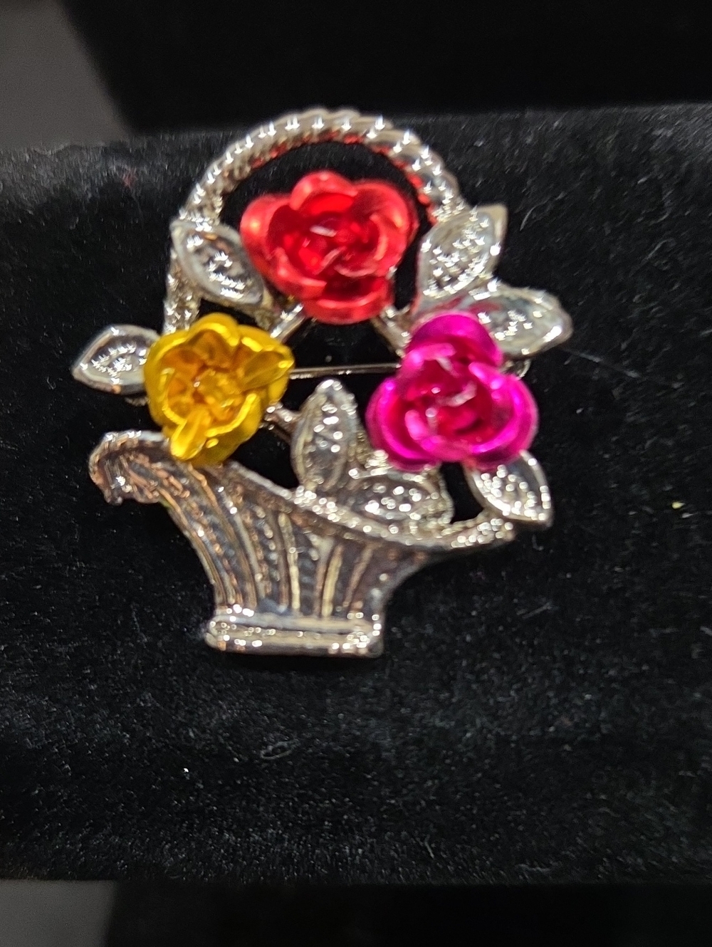 VINTAGE BASKET OF FLOWERS BROOCH